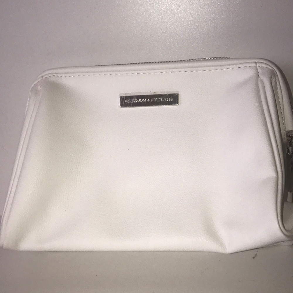 NWOT Great Rodman+Fields Cosmetics Bag